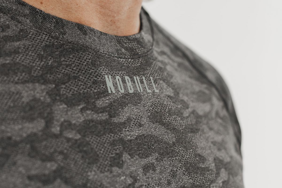 Nobull Lightweight Textured Men's Long Sleeves Black Camo | Australia (HY2741)